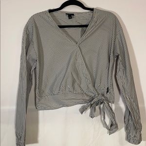 Long sleeve stripped blouse